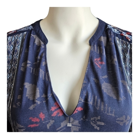 Lucky Brand Womens Blue Embroidered FLARE Sleeve Floral Blouse Sz Med Flirty - Picture 7 of 9